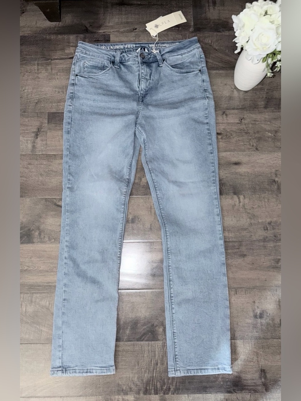 NWT Laurie Felt Silky 5 Pocket Easy Skinny Jean - Picture 2 of 10